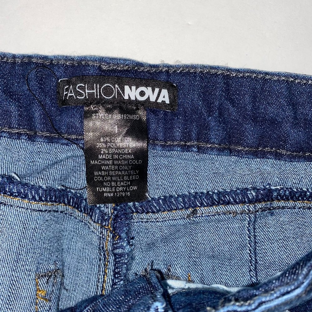 FASHION‎ NOVA Jeans - Picture 5 of 8